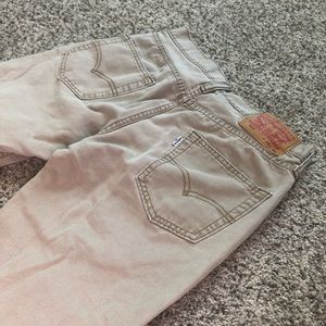 Tan Levi’s 514 vintage jeans
